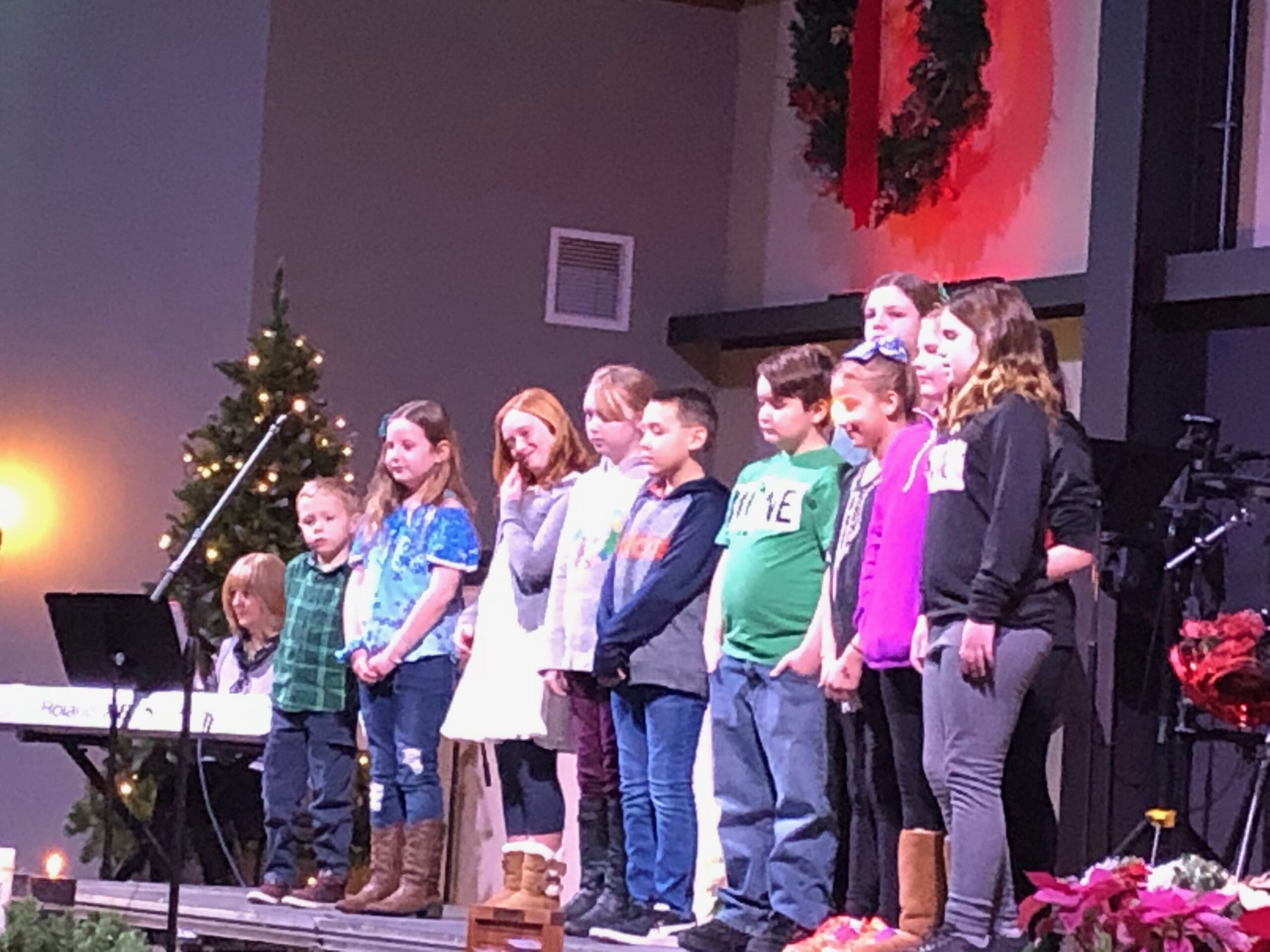 children singing at Grace Church